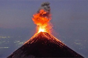 世界上最强的火山是什么火山(世界上最强烈的火山爆发)